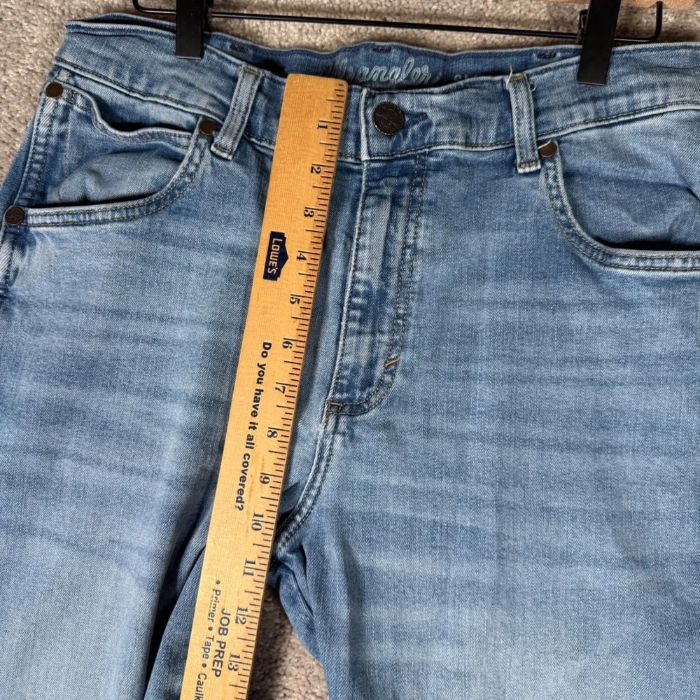 Wrangler Retro Men's 33x33 Medium Wash Straight Leg Western Denim Jeans Rodeo